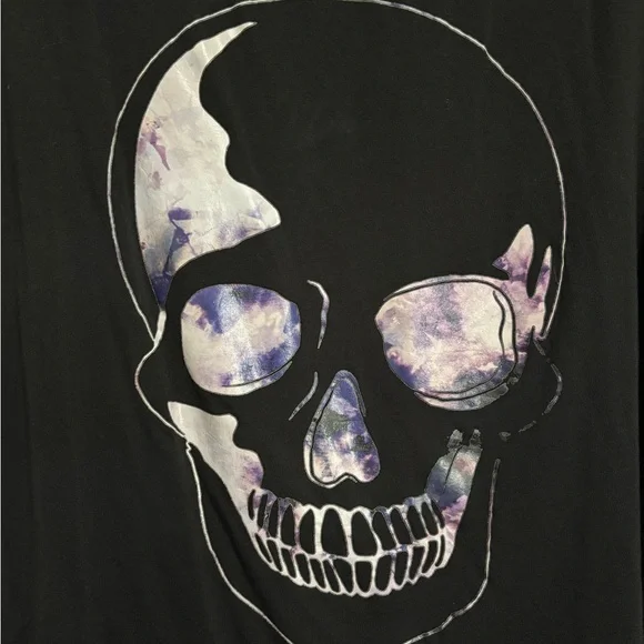 torrid Black Tee with Marble Skull Graphic - Picture 3 of 7
